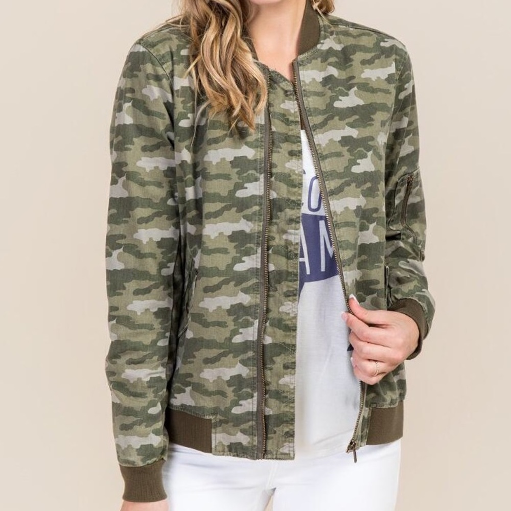 Francesca's Collections Green Camo Cotton Bomber Jacket Small